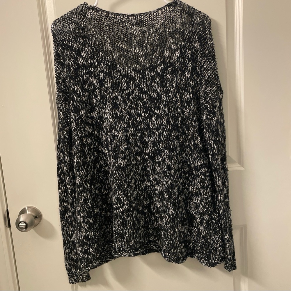 Abercrombie & Fitch Women Black White Marbled Crew Neck Soft Knit Sweater Sz M/L